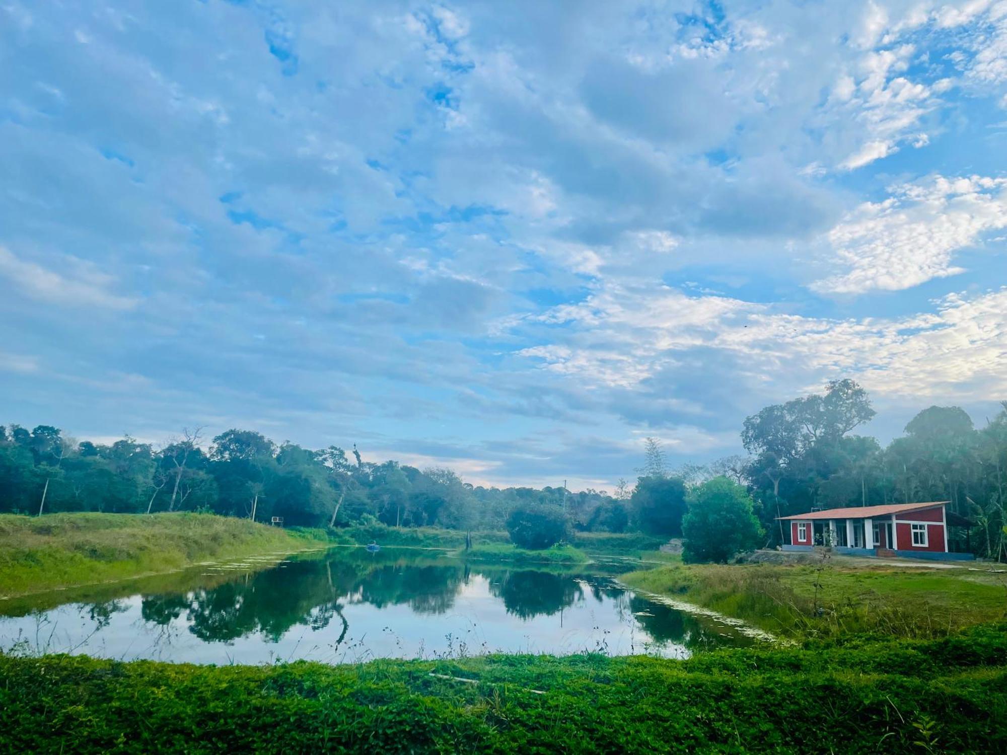 Lake Ripples - Farmstay & Camping Ponnampet ภายนอก รูปภาพ